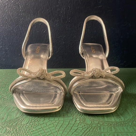 Aldo Cindie silver slingback sandals with silver rhinestone bow and kitten heel - Picture 6 of 8